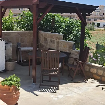 Peaceful Townhouse With Private Pool Near The Sea *