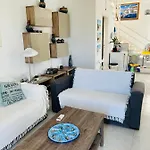 アパート Peaceful Townhouse With Private Pool Near The Sea