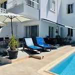 Peaceful Townhouse With Private Pool Near The Sea アパート *